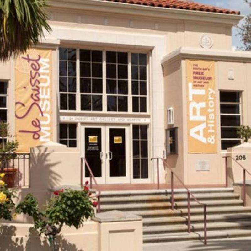 Front of de Saisset Museum 