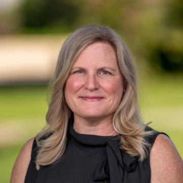 Leah Harris 2024 Headshot 